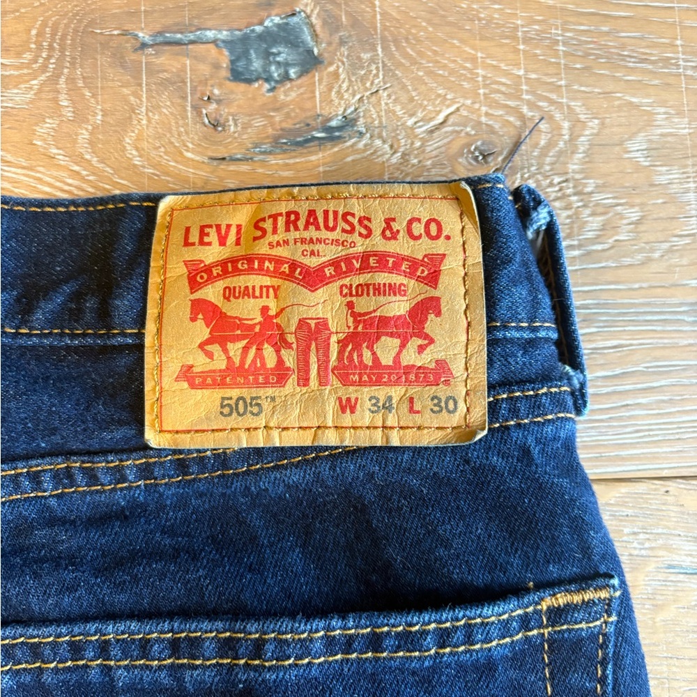 Levi's 505 Dark Wash Men's Straight Jeans - Picture 3 of 3